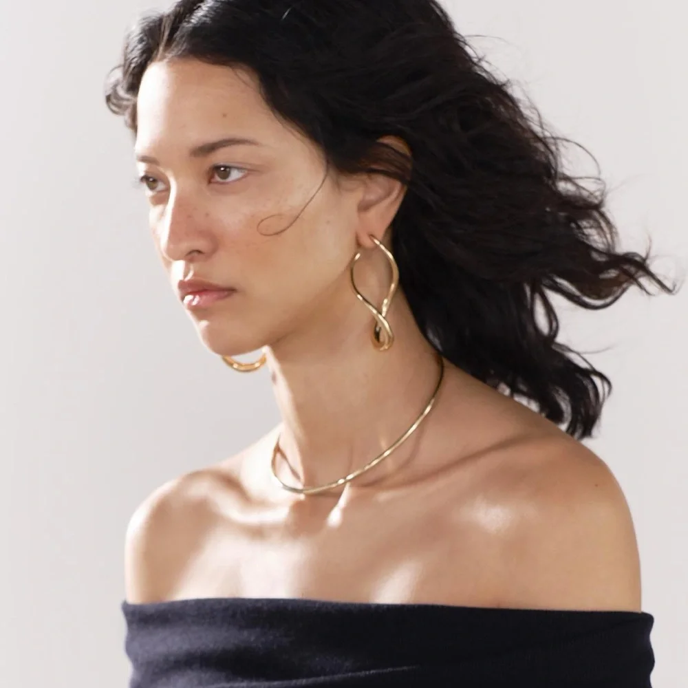 ZARA Goldtone Sculptural Twisted Hoop Earrings NEW - Picture 2 of 4